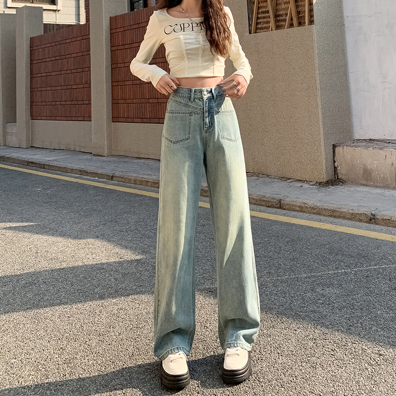 Real shot of drapey 2024 spring high-waisted wide-leg floor-length trousers with comfortable, loose, straight legs, smooth and wide legs