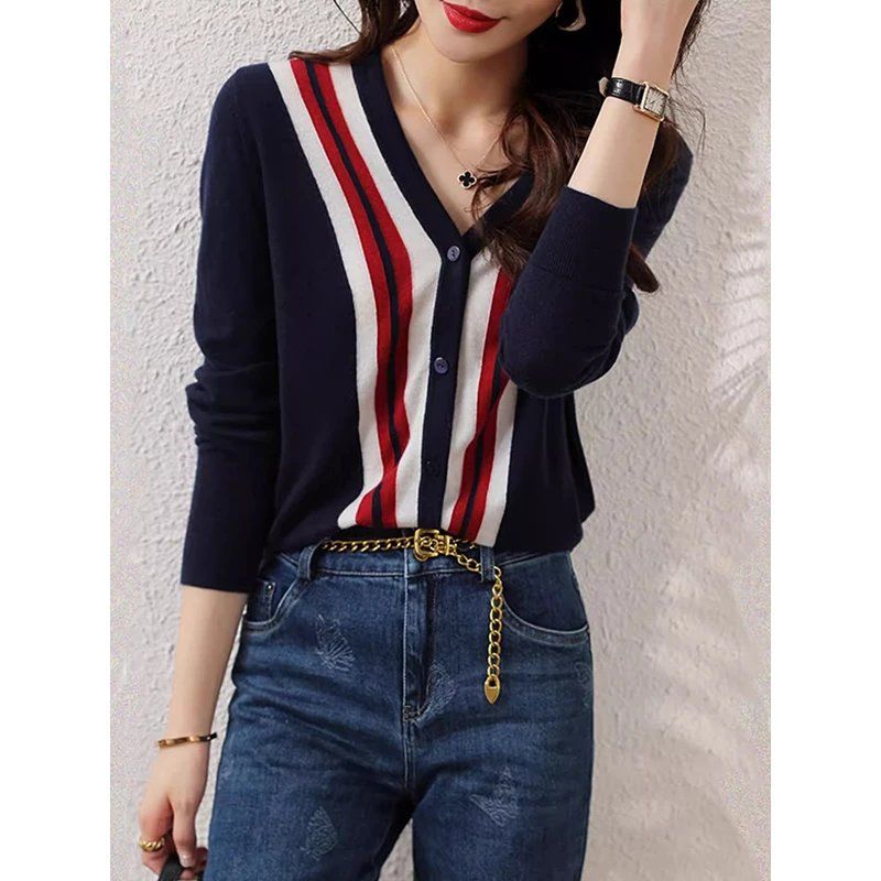 Japanese and Korean 2024 spring and autumn new style loose slimming style V-neck contrast striped long-sleeved knitted cardigan top