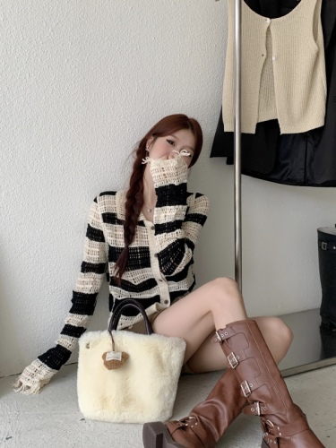 Actual shot of early spring striped hollow design niche retro splicing tassel long-sleeved knitted jacket