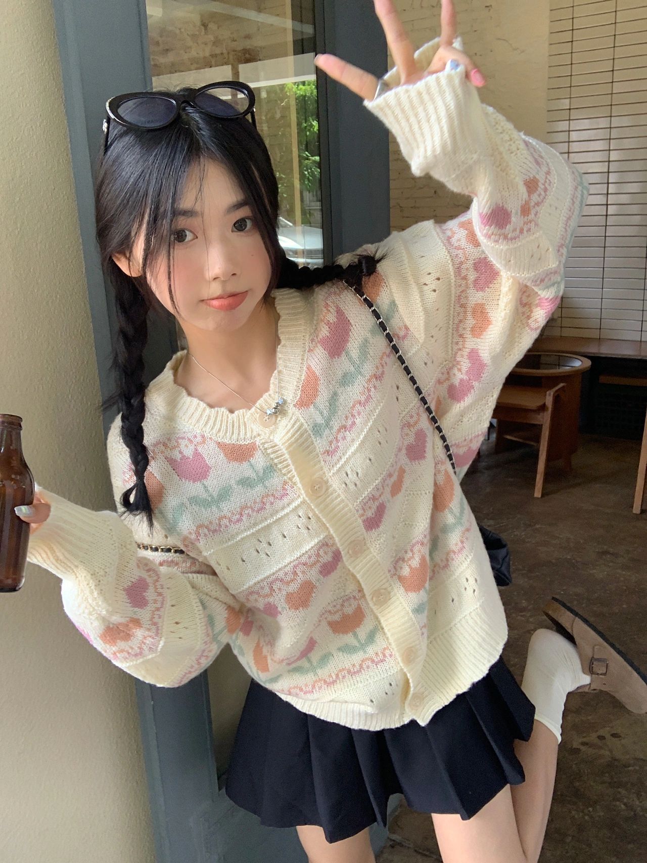 Retro Love Tulip Jacquard Hollow Splicing Vintage Feel Loose Knitted Sweater Jacket Women's New Autumn and Winter Style