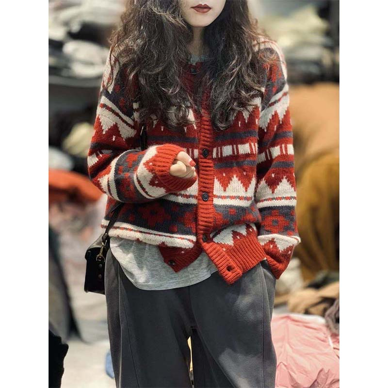 Simple Nordic color retro knitwear women's autumn new style temperament jacquard color block cardigan small shirt trendy