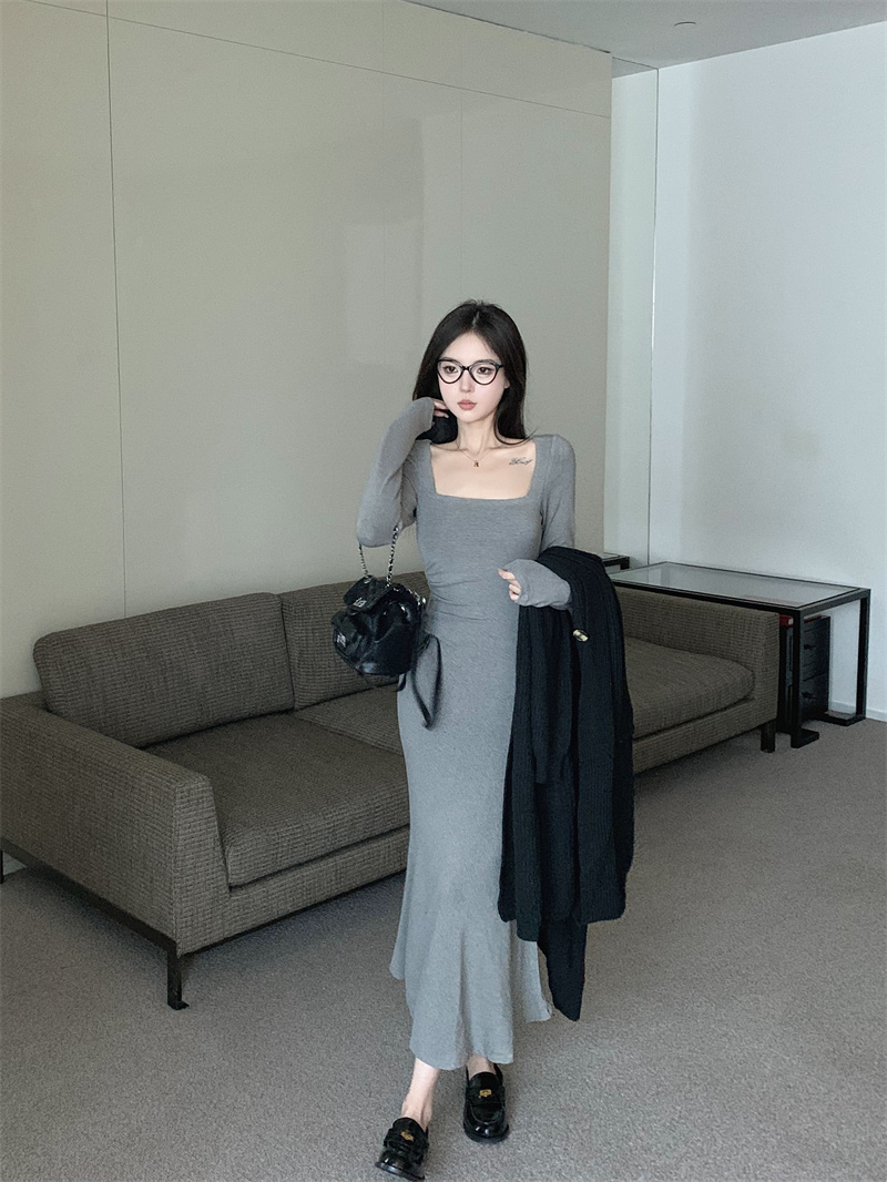 Actual shot of new spring pleated waist dress and lazy sweater jacket