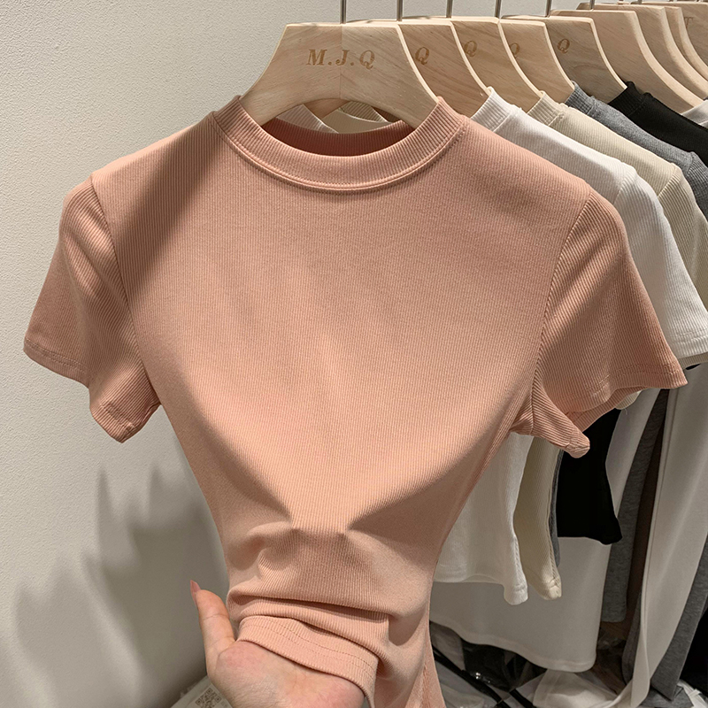 Actual photo of basic solid color round neck, waistless, short, trendy and versatile T-shirt