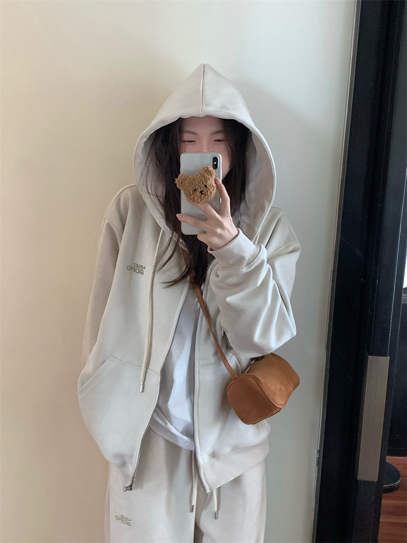 Actual shot of suede hooded zipper sweatshirt + straight floor-length mopping casual pants