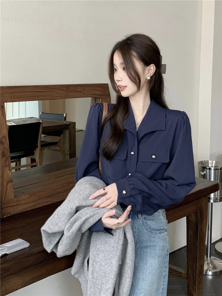 Real shot!  Early spring chic French retro lapel chic metal buckle loose versatile long-sleeved shirt top