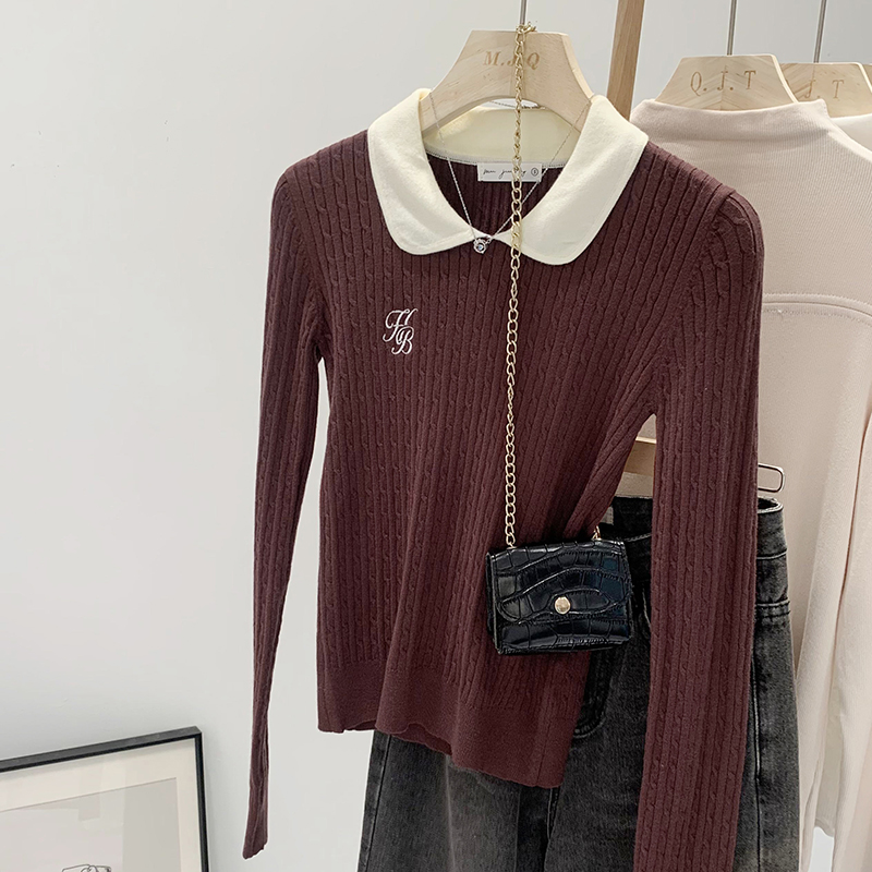 Real photos of retro college style twist lapel contrasting color age-reducing long-sleeved T-shirt for women spring 2024 new bottoming shirt
