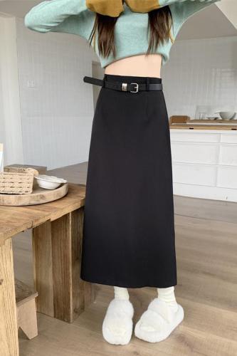 Actual shot of skirt, hip-hugging skirt, black high-waisted slim straight skirt, A-line skirt, high-end, temperament and trendy skirt