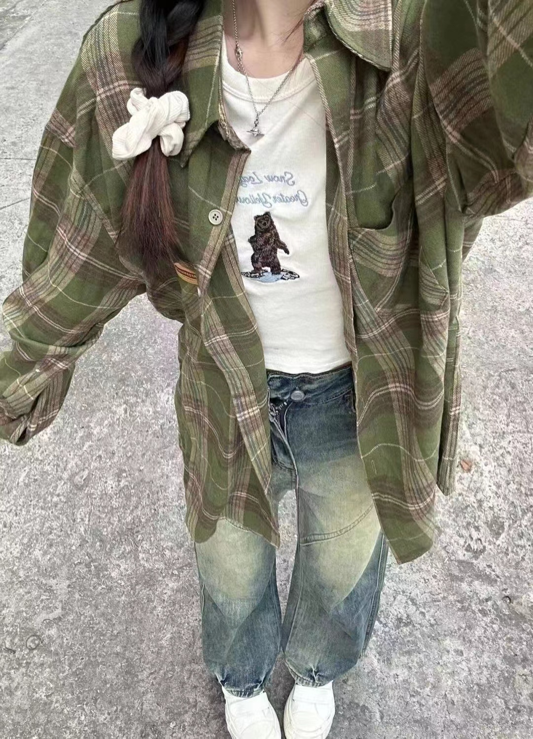 復古慵懶綠色格子襯衫女內搭疊穿寬鬆休閒顯瘦中長款襯衣女