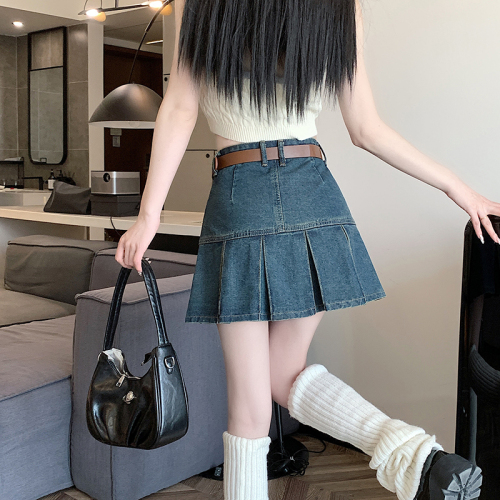 Actual shot of 2024 summer new style American retro washed denim skirt hot girl pleated skirt high waist slimming A-line skirt