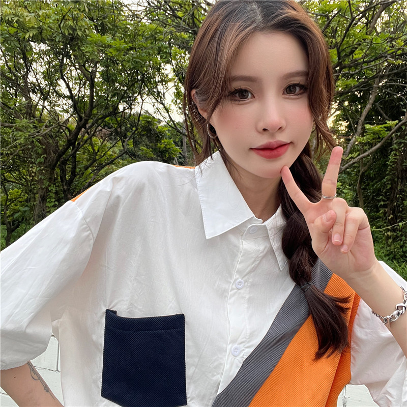 Actual shot of 2024 spliced ​​contrasting color short-sleeved shirts, elegant, high-end, age-reducing shirts, slimming tops, trendy tops
