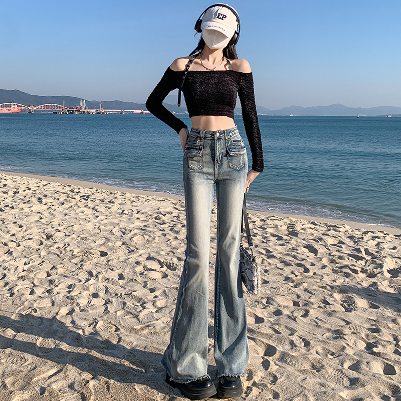 Actual shot of 2024 early spring American-style bootcut jeans for women, horse-shoe pants, design high-waisted flared pants