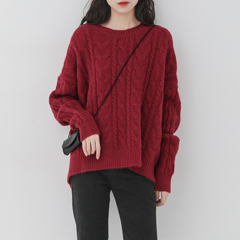 New red sweater for women in winter thickened inner top with niche Japanese style retro lazy style