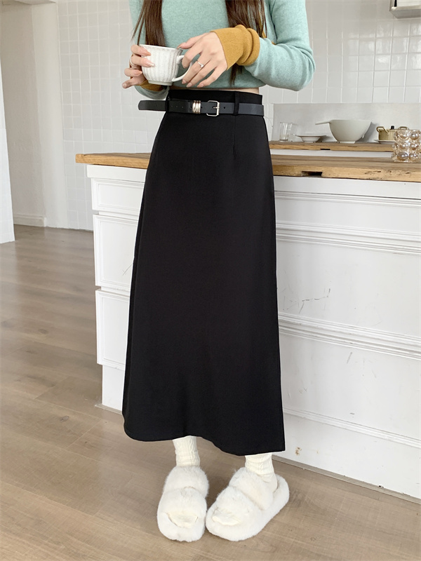 Actual shot of skirt, hip-hugging skirt, black high-waisted slim straight skirt, A-line skirt, high-end, temperament and trendy skirt