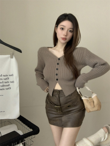 Actual shot of new casual and versatile Korean style V-neck single-breasted breathable knitted cardigan sweater tops for women