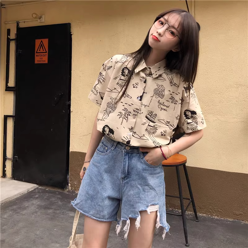 2024 夏季趣味印花翻領上衣女短袖襯衫學生設計感別致T恤