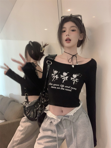 Real shot of black back hollow T-shirt spring and summer new printed slim design long-sleeved top