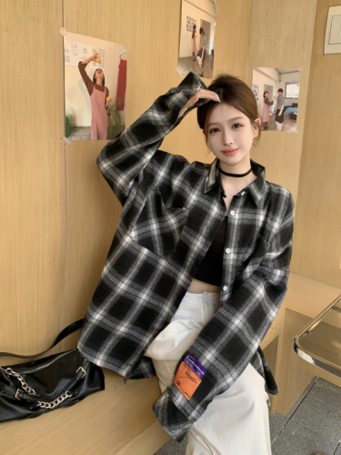 Real shot of black and white plaid shirt jacket for women 2024 spring new couple casual shirt Polo collar long-sleeved top