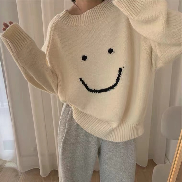 Tmall quality knitted sweater thick-knit sweater early autumn new loose outer round neck top casual smile