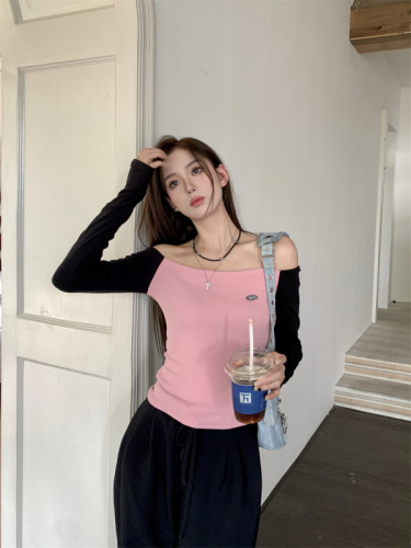 Real shot ~ Spliced ​​pink one-shoulder knitted slim fit pure lust sexy clavicle long-sleeved short top