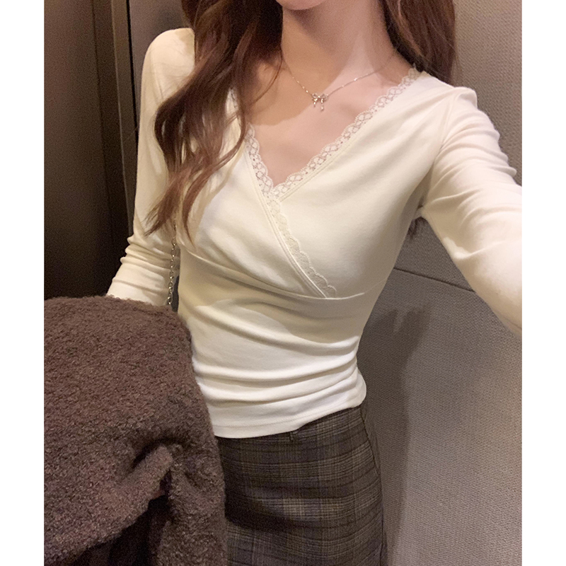 Actual pictures V-neck lace slim top solid color velvet bottoming shirt for women winter 2024 new long-sleeved T-shirt