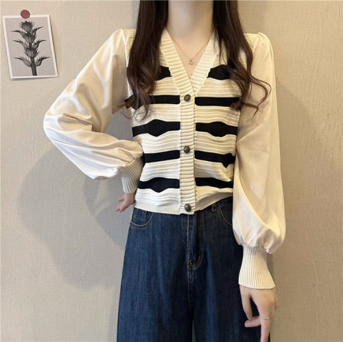 Real shots, real shots ~ New wave pattern v-neck splicing chiffon sleeves knitted cardigan top