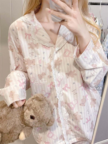 Soft and cute cartoon printed pajamas for women new spring and autumn long-sleeved student girls age-reducing home clothes that can be worn outside