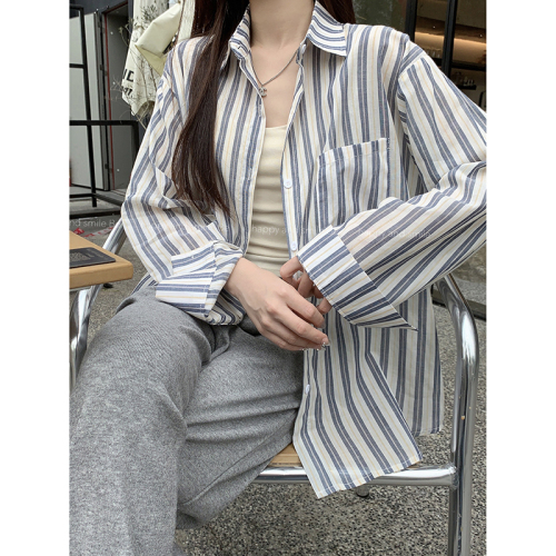 Actual shot of spring new retro lazy style striped shirt loose and slim shirt jacket