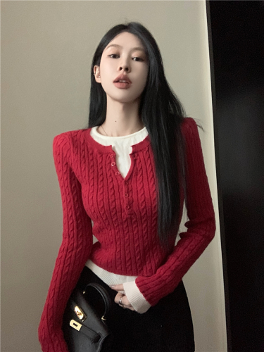 Real shot of fake two-piece twist knitted sweater for women long-sleeved sweet and spicy style slim fit top