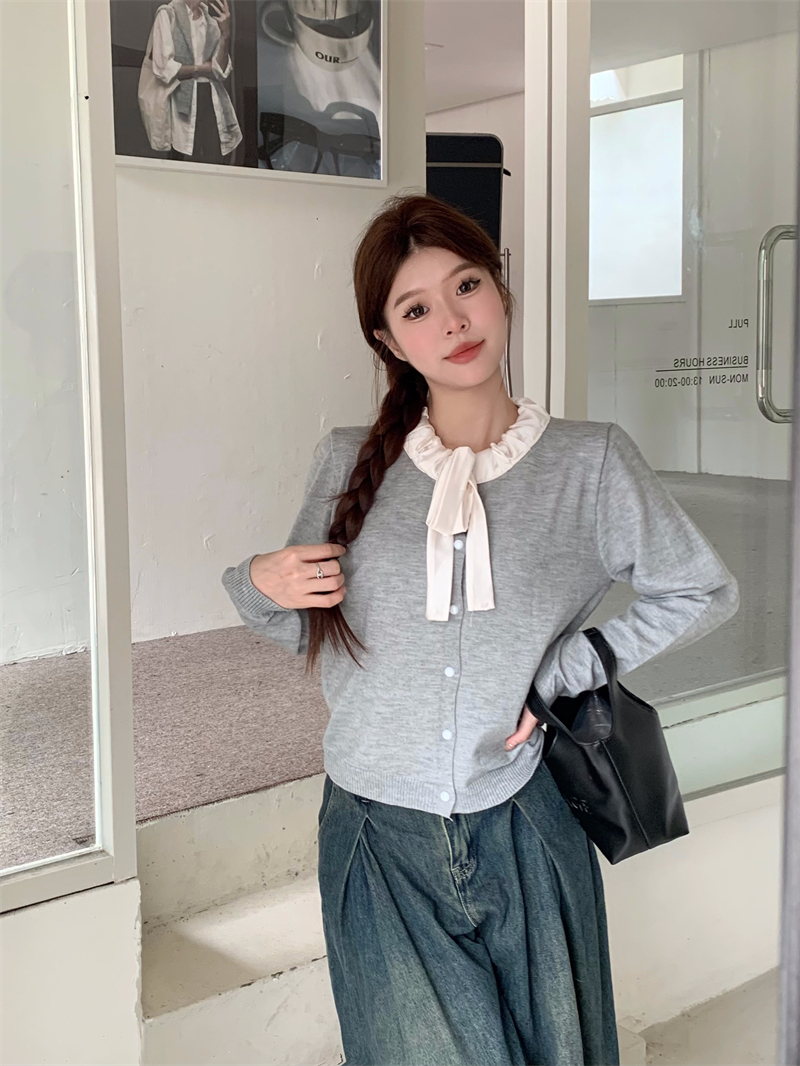 Real shot of new autumn and winter French bow design, splicing ribbon, temperament, age-reducing sweater, small cardigan for women