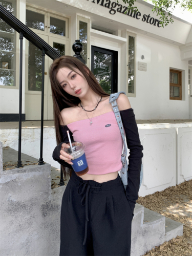 Real shot ~ Spliced ​​pink one-shoulder knitted slim fit pure lust sexy clavicle long-sleeved short top