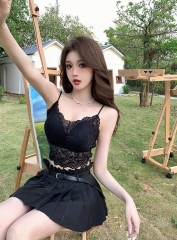 Super beautiful and super fairy off-white holiday lace bra halter top spring and summer new style vest with chest padding