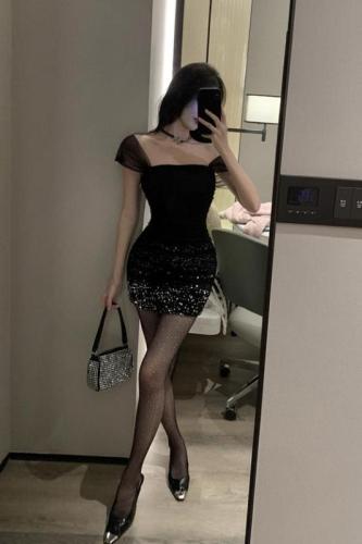 Real shot of Spicy Girl's mesh sequin splicing for slim fit and slimming short dress