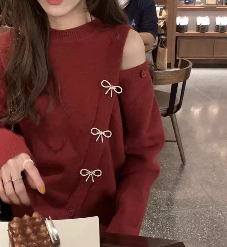 Christmas red sweater for women in autumn and winter new design niche off-shoulder sweater loose inner layer