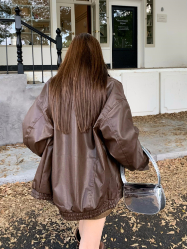 Real shot of brown leather jacket for women in winter American retro sweet and cool motorcycle pu jacket
