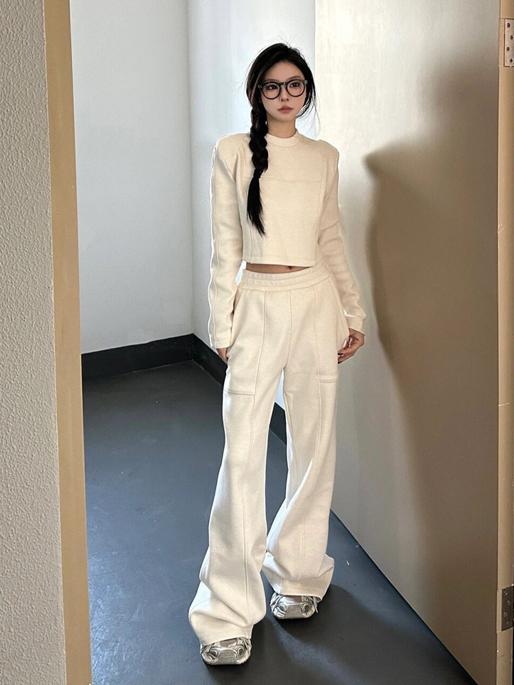 Spring clothing for women 2024 new cold style women's clothing, high-end and stylish, sports sweatshirt, wide-leg pants suit, autumn and winter