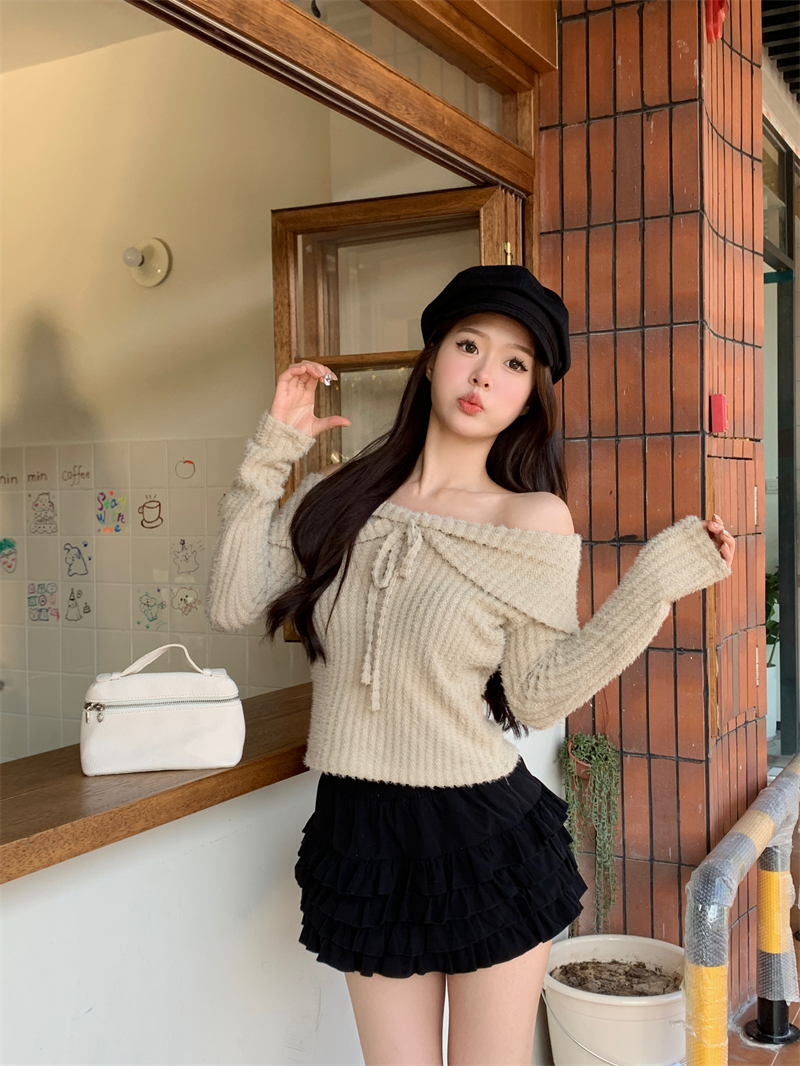 Real shot of autumn and winter new design drawstring one-line collar off-shoulder soft plush long-sleeved top T-shirt for women