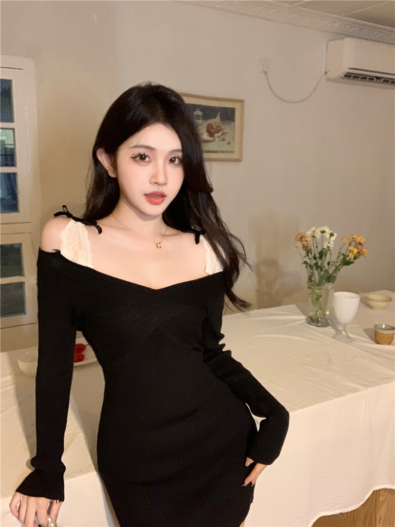Real shot of New Year's shirt fake two-piece lace splicing knitted dress for women red slim fit hip-hugging short skirt