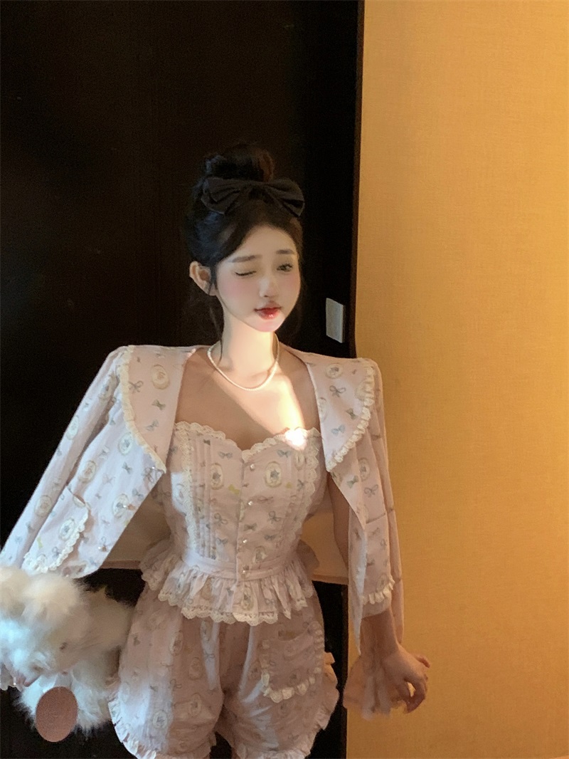 Actual shot of spring and summer new product sweet dream sweet girl home wear cartoon lace pajamas set for women