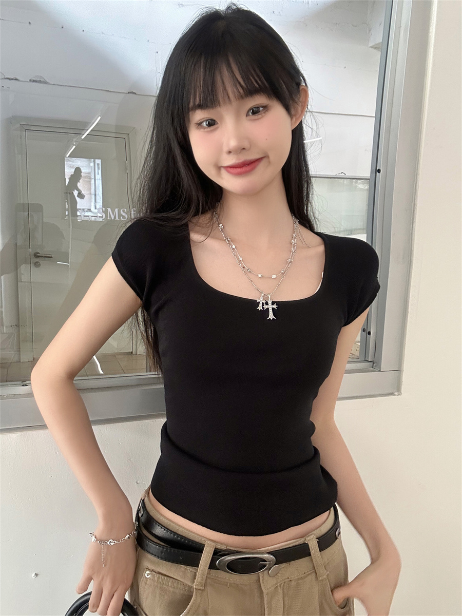 Actual shot of Korean style Feifei sleeves to cover the flesh and look slimming pleated short-sleeved sweater women's U-neck T-shirt