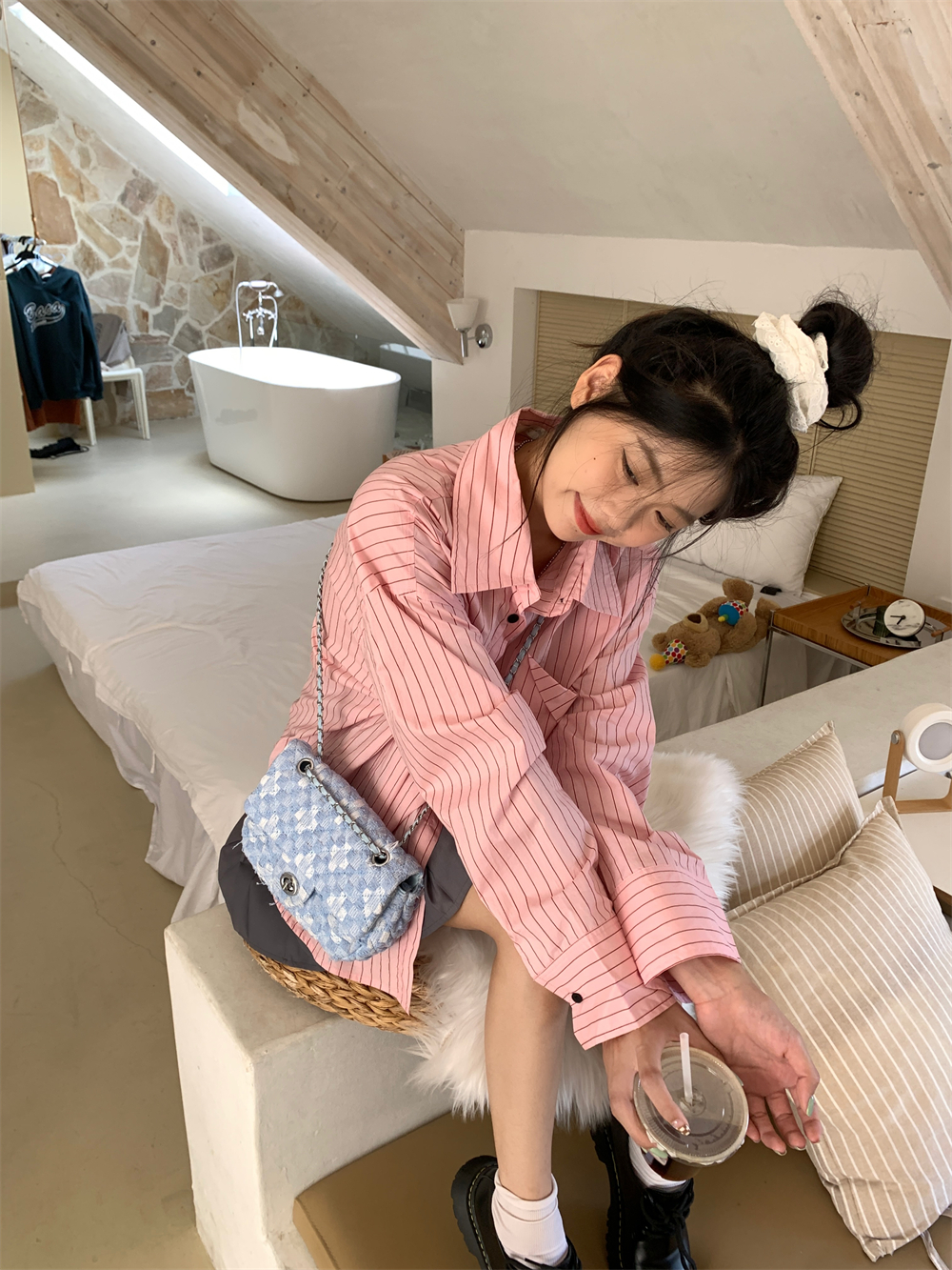 實拍  早春粉色寬鬆條紋襯衫女長袖別致設計感上衣