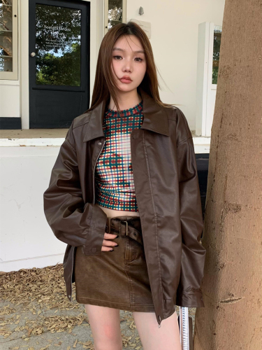 Real shot of brown leather jacket for women in winter American retro sweet and cool motorcycle pu jacket