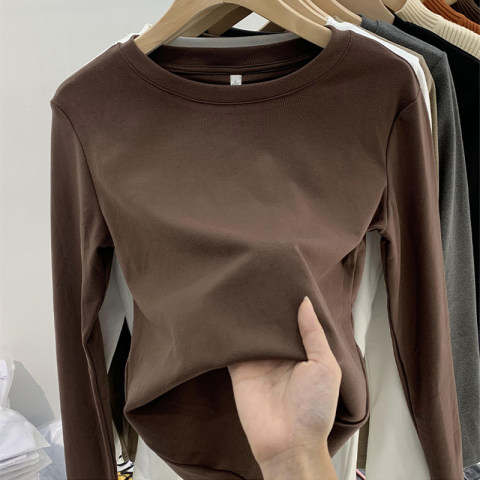 German velvet bottoming shirt for women, versatile top for spring and autumn, loose brushed solid color long-sleeved T-shirt for autumn and winter.