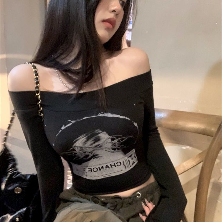 One-line collar sexy short black T-shirt early autumn new slim and chic printed hot girl long-sleeved top for women