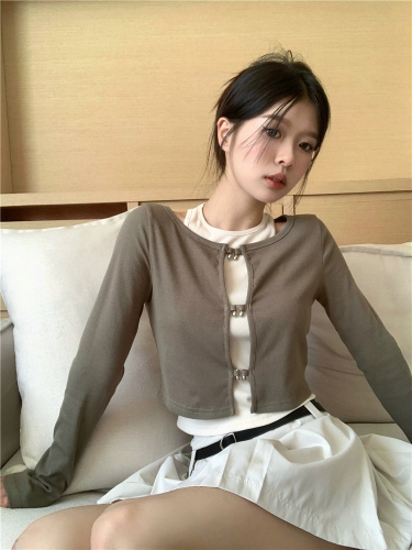 Official photo two-piece set of hollow long-sleeved sweaters for women, designer coats and vests, short temperament cardigan top suits