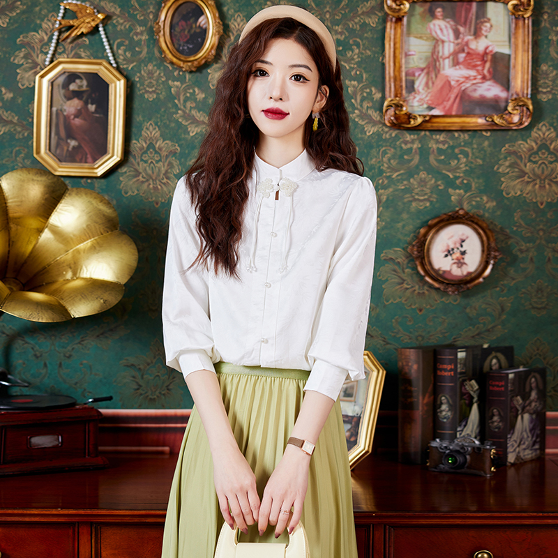 New Chinese style button-down white shirt for women spring 2024 new design niche retro simple shirt top