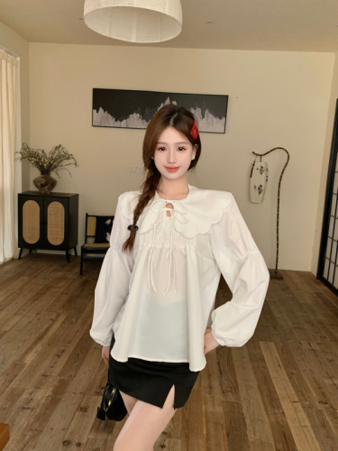 Real shot of Korean retro sweet girl loose lace-up doll collar shirt 2024 spring new inner top