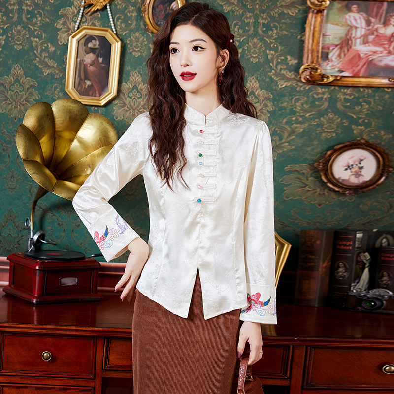 2024 spring new style new Chinese button-up shirt for women Chinese style with horse face skirt and Han element top embroidered shirt