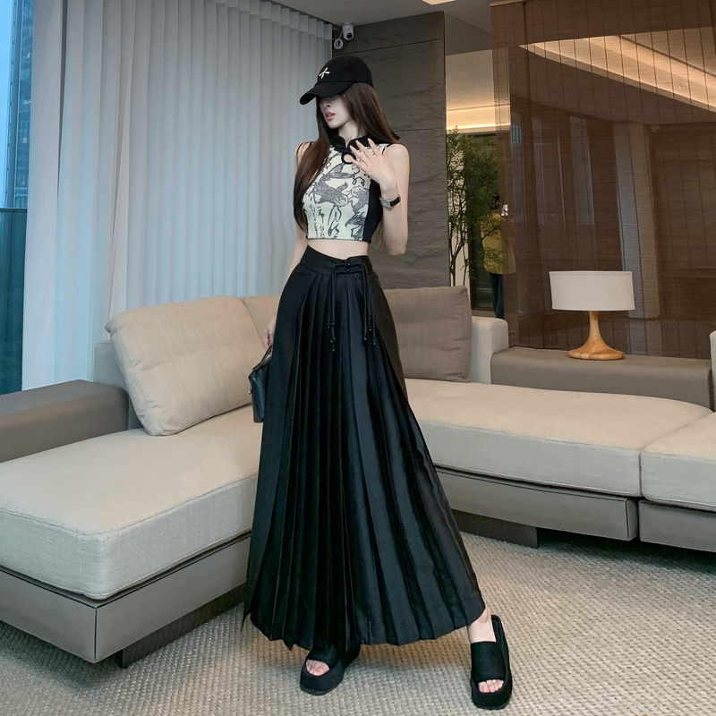High waisted slimming new Chinese style satin buckle horse face skirt with Chinese style temperament half skirt 2024 early spring new casual skirt