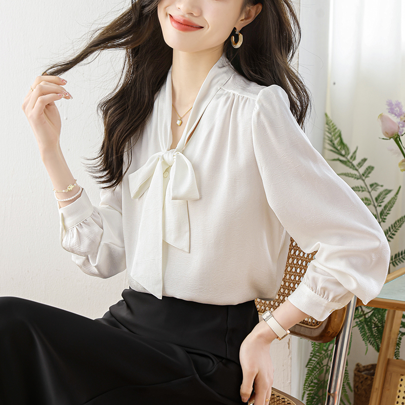 已出貨 實拍 2024春季蝴蝶結長袖襯衫女高級感小眾氣質飄帶上衣