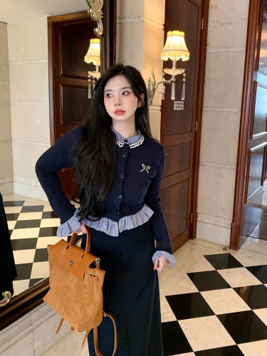 Spring new women's suit fake two-piece spliced ​​long-sleeved sweater high-waisted skirt college style two-piece suit